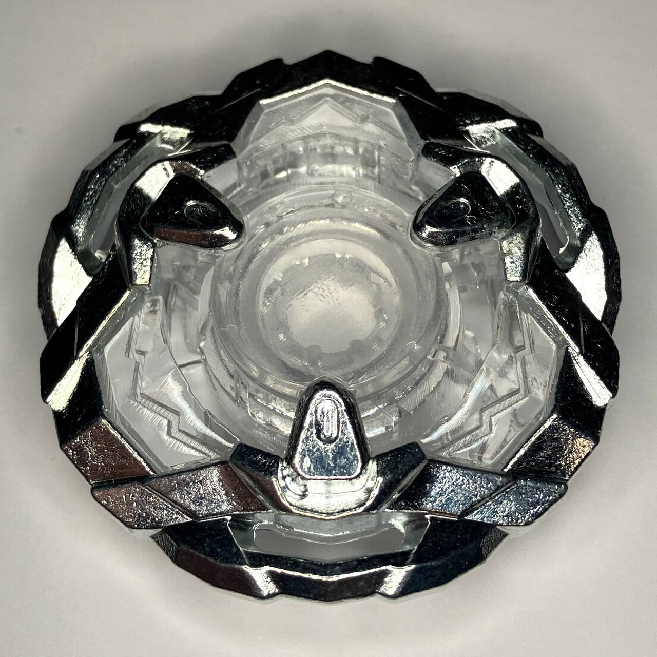 Beyblade X | Crystal Helm Knight (3-80N) | Doble giro | Resina transparente